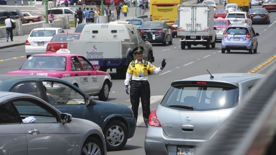 Qué autos no circulan hoy 6 de diciembre de 2023.