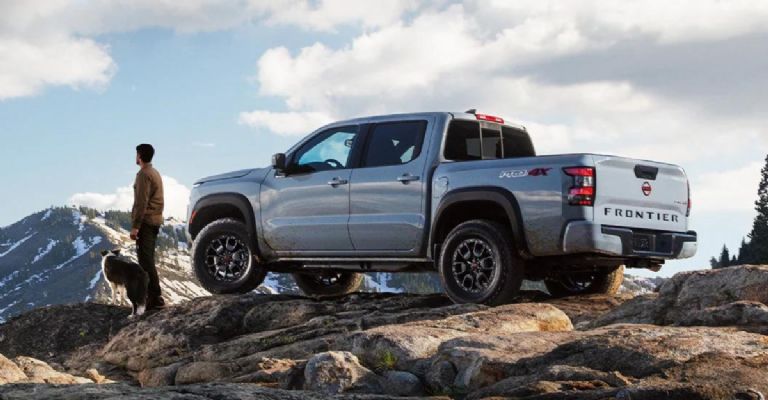 Nissan Frontier V6 PRO-4X 2023