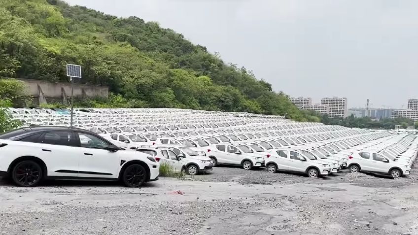 Cementerios de autos eléctricos en China: El misterio de por qué hay tantos coches abandonados
