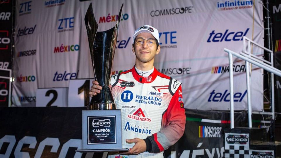 Alex De Alba, campeón de la temporada regular