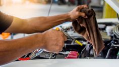 ¿Cómo desconectar la batería de un auto? El paso a paso y para qué sirve hacerlo