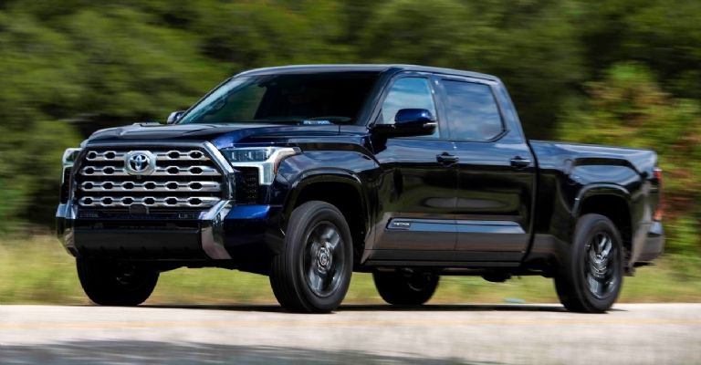 Características de la Toyota Tundra HEV 2023