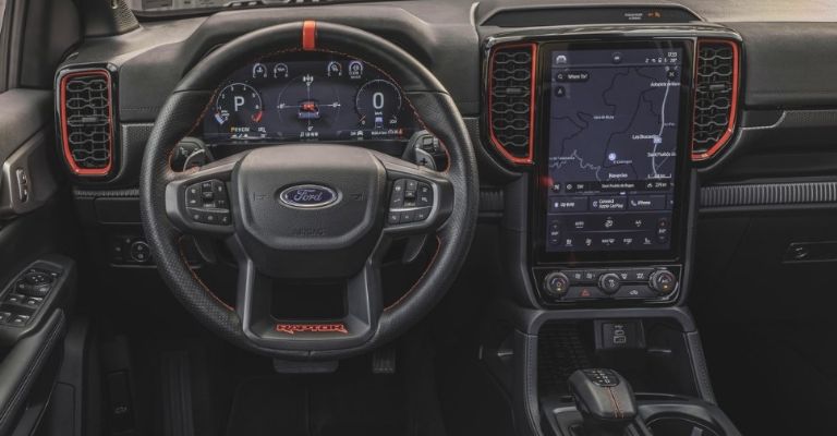 Motor e interior de la Ford Ranger Raptor 2024