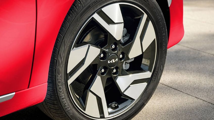 Contén la respiración antes de ver la SUV de Kia con las 3b's: Buena, bonita y barata