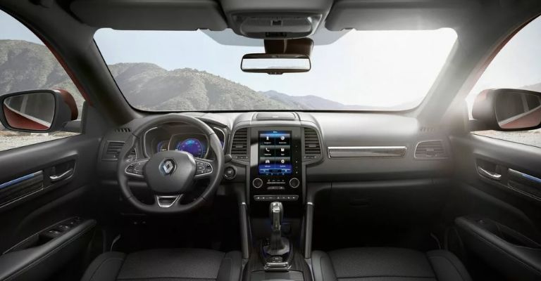 Motor e interior de la Renault Koleos 2024
