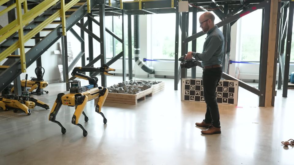 Así es este perro-robot con inteligencia artificial.