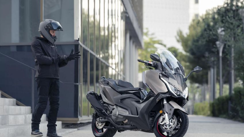 ¿Qué es un maxiscooter? Características y por qué se le llama así