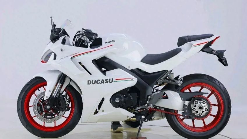 ¡Los chinos lanzan la moto Ducasu DK 400! Una moto 'Ducati' pero económica