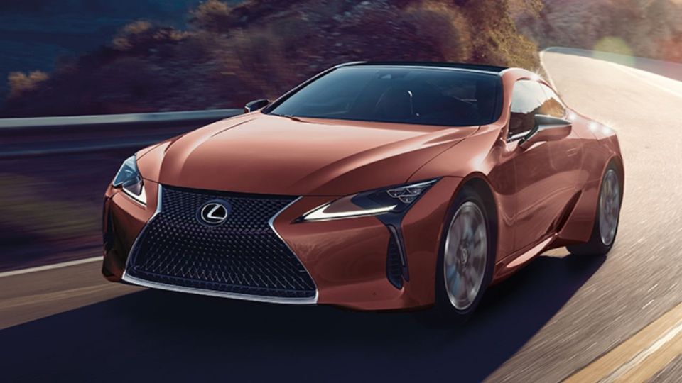 Lexus, un automóvil del lujo bastante fascinante.