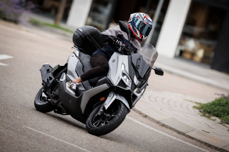 Características y especificaciones técnicas del VOGE SR1 125