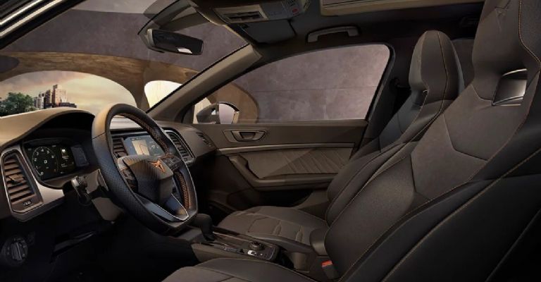 Motor e interior de la Cupra Ateca Tribe Edition