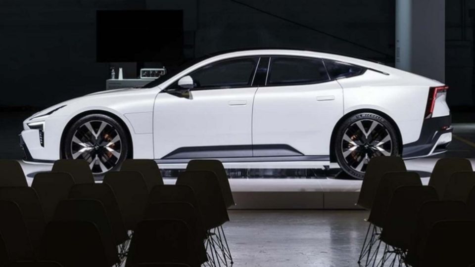 Polestar 5 es revelado y es el nuevo sedán eléctrico radical de la marca