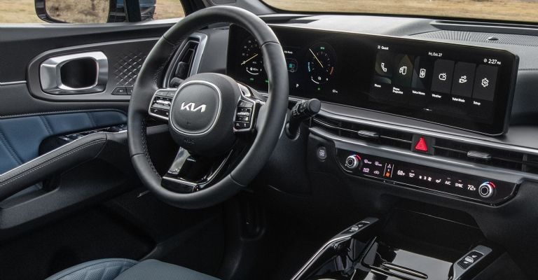 Motor e interior de la Kia Sorento 2024