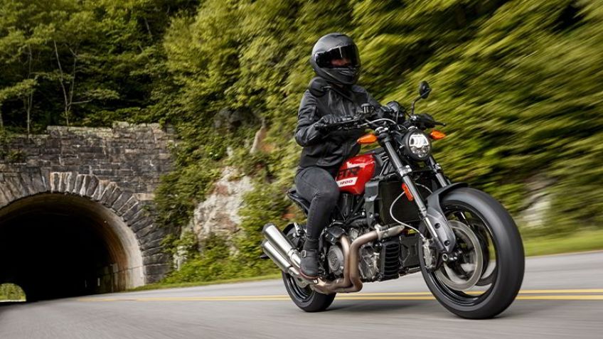 Contén la respiración antes de ver la moto Indian las 3b's: Buena, bonita y barata