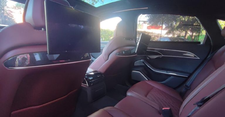 Interior y tecnología del Audi S8 2024