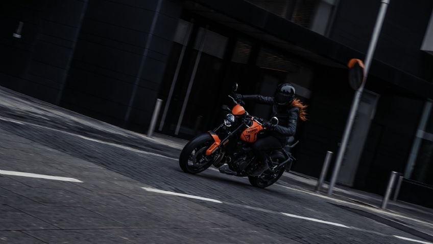 ¡Esto no se debe hacer al manejar una moto! Tips para tener mayor seguridad