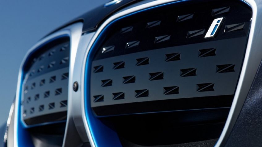 ¿Cuál es la camioneta eléctrica de lujo más barata de BMW en 2023?