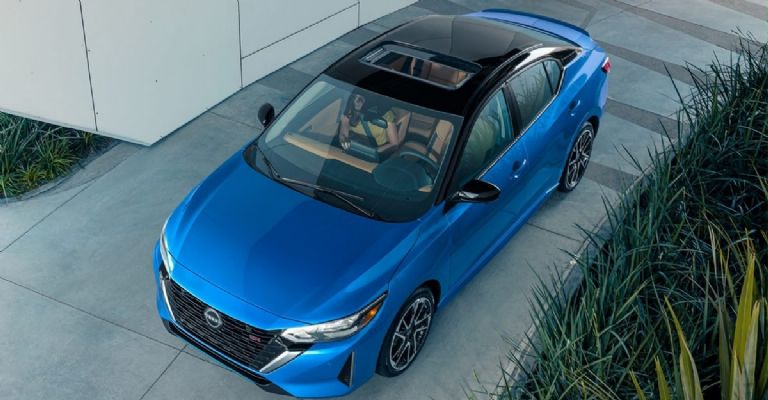  Nissan Sentra 2024