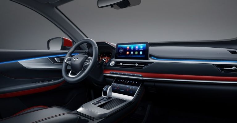 Motor e interior de la Chirey Tiggo 4 Pro 2024