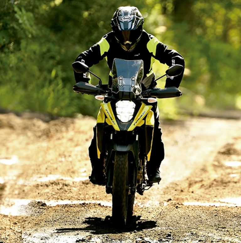Suzuki V-STROM 250 2024 Características y especificaciones
