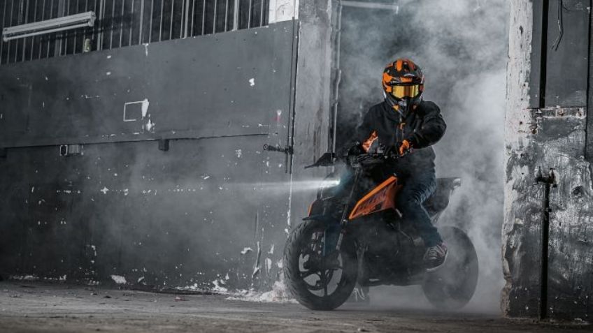 ¿Quién fabrica los motores de KTM y por qué son famosos?