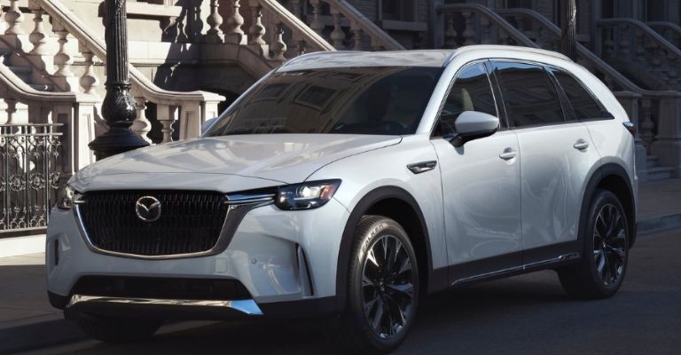Diseño y características de la Mazda CX-90 2024