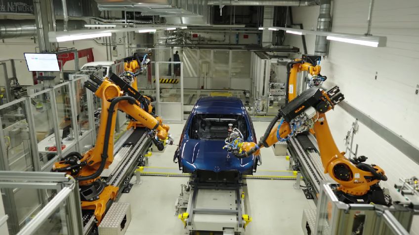 Inteligencia Artificial reemplaza a los humanos en la fabricación de autos