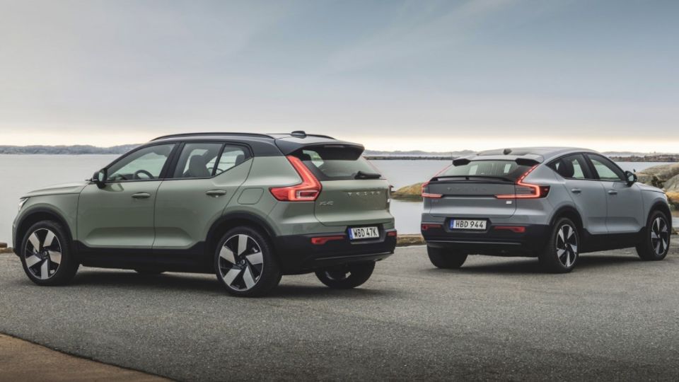 Las SUVs eléctricas Volvo XC40 y C40 Recharge tienen cambios