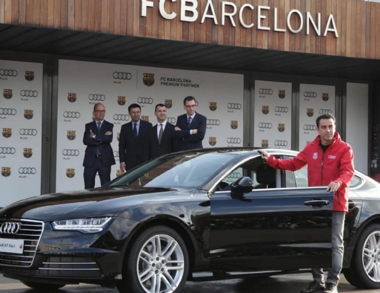 Este es el auto que conduce Xavi Hernández, el DT del Barcelona