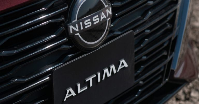 Nissan Altima 2023