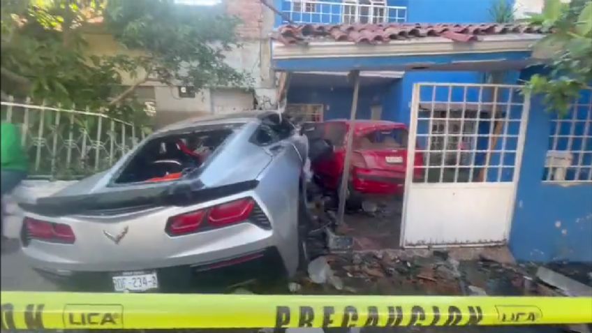 Mujer estrella Corvette de 2 millones de pesos por "venganza" contra exnovio