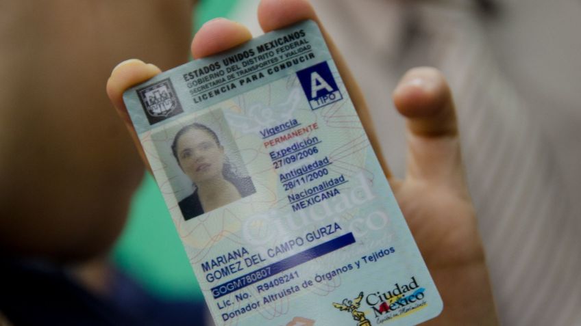 ¿De cuánto es la multa por conducir con la licencia vencida en la CDMX este 2023?