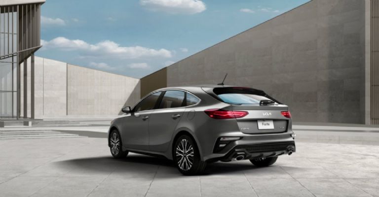 Kia Forte Hatchback 2023