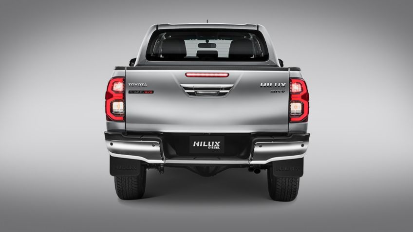 ¿Cuántos kilómetros por litro da  la Toyota Hilux 2023? Eficiencia del combustible de esta pick-up