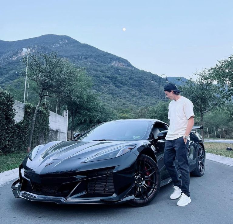 Chevrolet Corvette Z06 El auto más lujoso de Sebastián Córdova