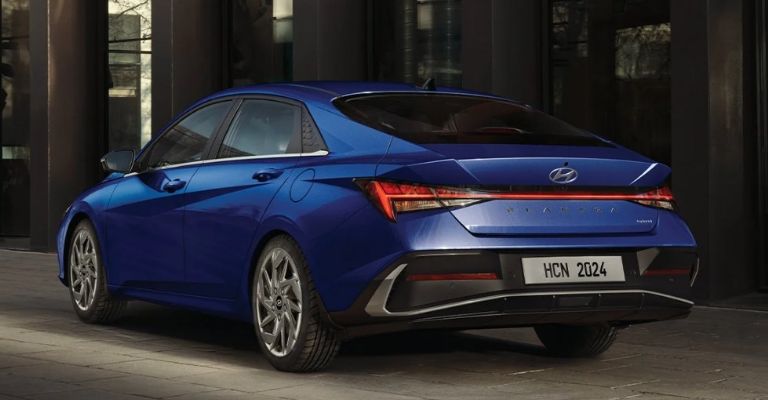 Diseño del Hyundai Elantra Híbrido 2024