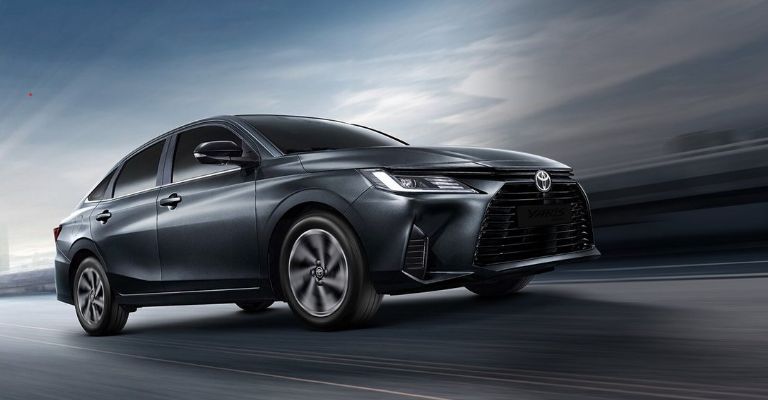 Rendimiento del Toyota Yaris Sedán 2024