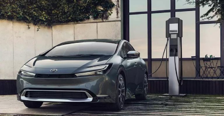 Toyota Prius 2023