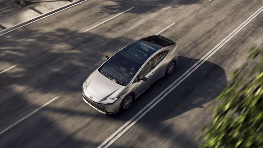 ¿Cuántos caballos de fuerza tiene el Toyota Prius 2024? Te decimos si como ahorra, corre