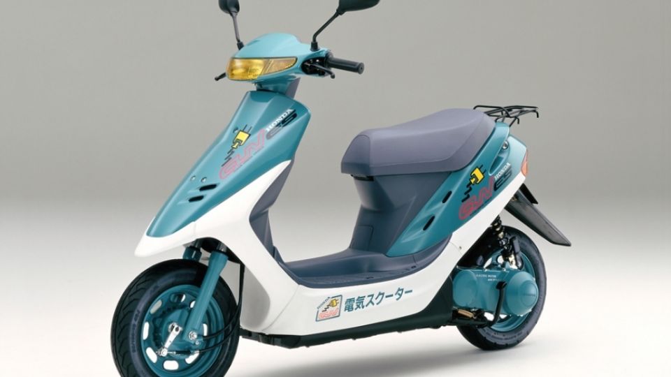 Así es el scooter eléctrico más antiguo de la marca japonesa.