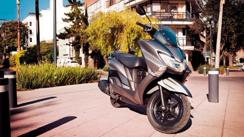 Contén la respiración antes de ver la moto de Suzuki con las 3b's: Buena, bonita y barata