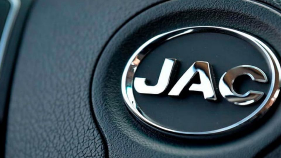 JAC tiene a la venta autos de todos los segmentos, incluidas las pick-ups.