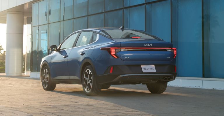 Kia K3 Sedán 2024