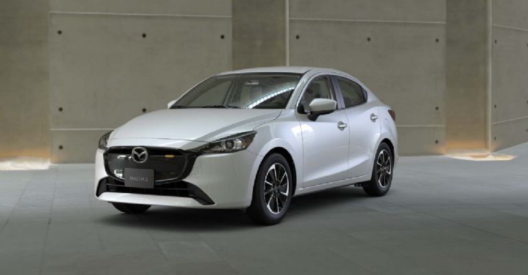 Mazda2 Sedán 2024 