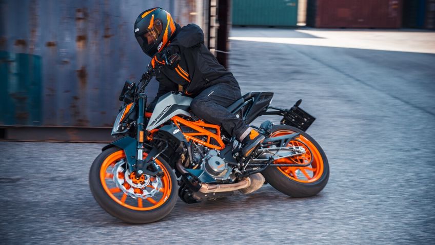 Motos Naked de KTM: Estos son todos los modelos y precios con los que arranca el 2024