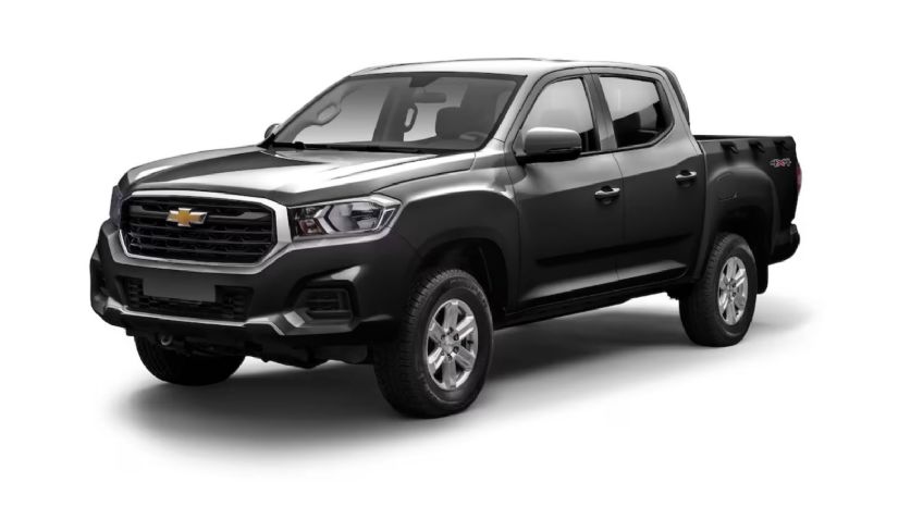 Contén la respiración antes de ver la pick-up de Chevrolet con las 3b's: Buena, bonita y barata