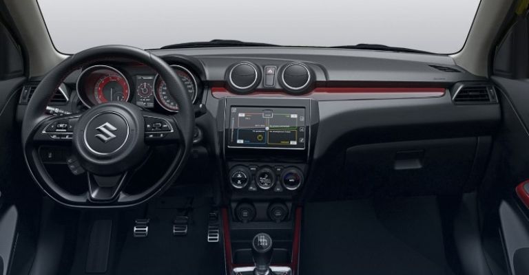 Interior del Suzuki Swift Sport 2023