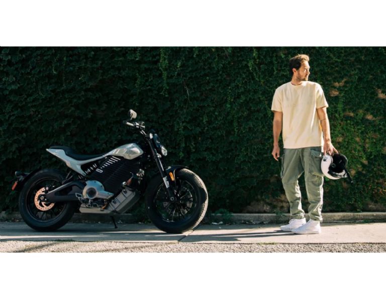 Harley-Davidson, Marca de motocicletas, Motociclismo, Motocicletas Harley-Davidson, Motos eléctricas, Motos eléctricas Harley-Davidson, Moto LiveWire One, Sostenibilidad, Moto S2 del Mar, Motocicletas eléctrica Harley-Davidson LiveWire One, Vehículo cero emisiones, Motocicletas eléctricas, Medio de transporte para jóvenes, Motos