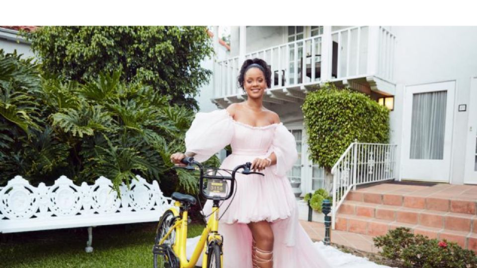 La cantante que se presentará en el show de medio tiempo del Super Bowl en una ocasión donó bicicletas para las niñas de Malawi.