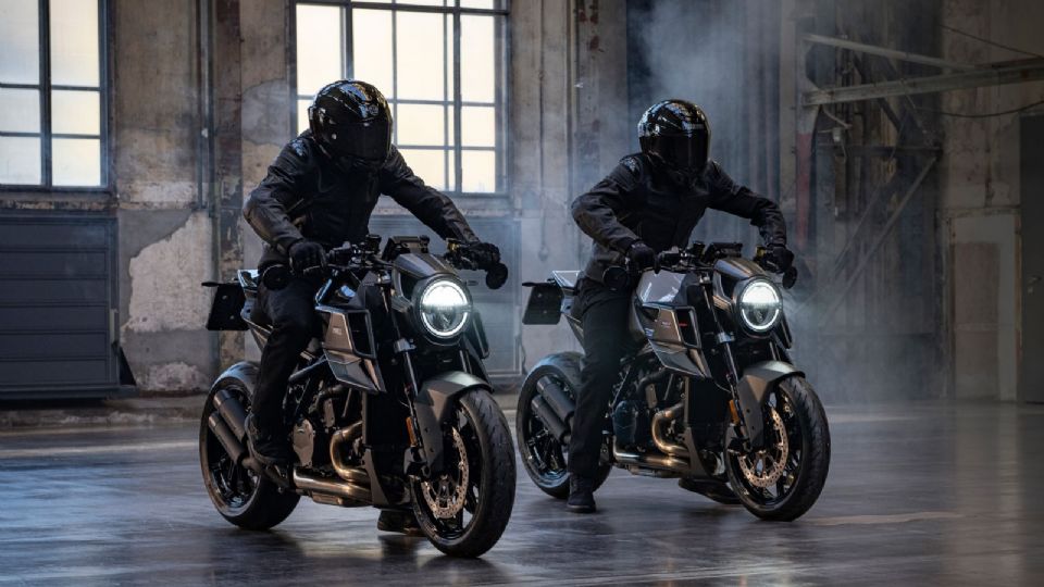 KTM y Brabus presentan su moto.